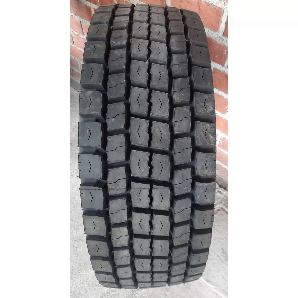 Грузовая шина 305/70 R19,5 Long March LM-329 18PR в Чернушке